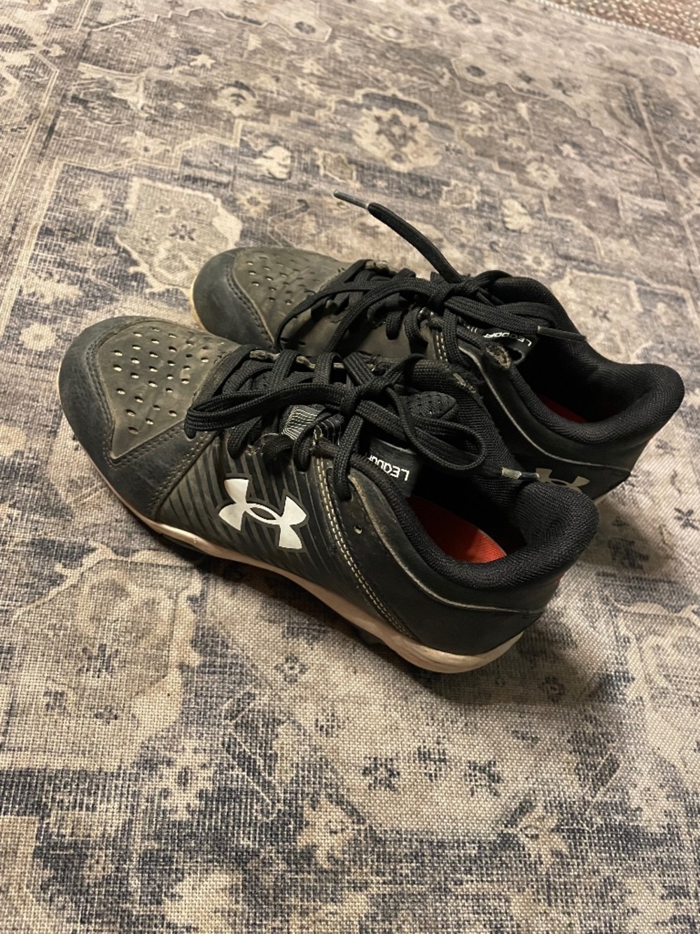 Under Armour Youth Baseball Cleats 2Y